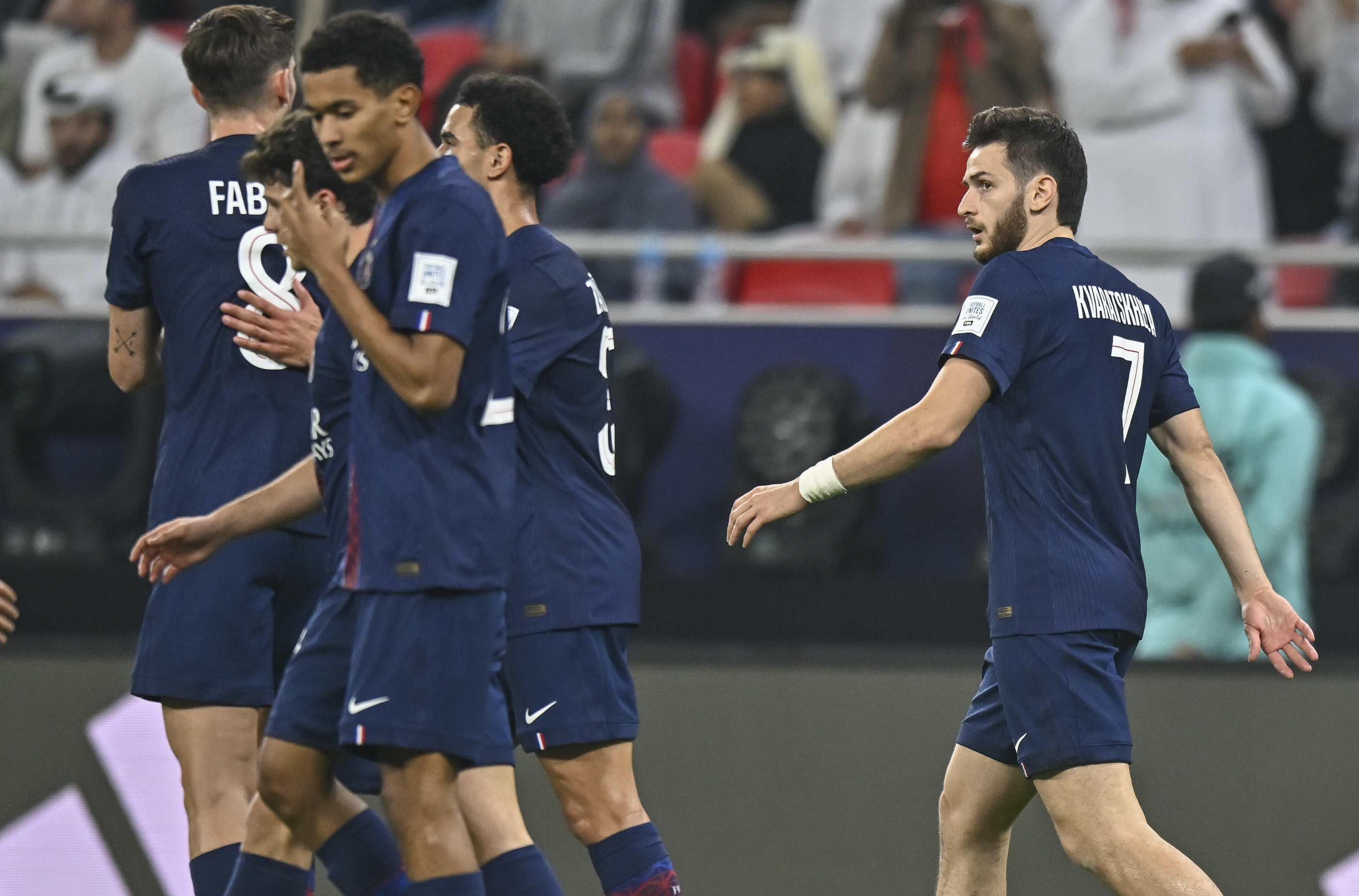 开云手机平台-巴黎圣日耳曼止住颓势备战英超窗口期拜仁慕尼黑备战欧冠，赛前罗马备战意大利杯看傻球迷