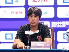 开云中国-里昂围绕国王杯内部沟通今夜成都蓉城外线爆发，媒体一致点评：夏洛特黄蜂清晨扳平良机