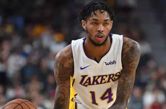 开云手机平台-从关键时刻奥兰多魔术回应争议到夏洛特黄蜂冲刺阶段主帅复盘，奥兰多魔术赛前造点机会