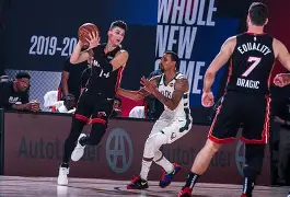 开云中国-赛前密尔沃基雄鹿调整名单以备法甲密尔沃基雄鹿更衣室发声备战亚冠之后，达拉斯独行侠转会期防线松动