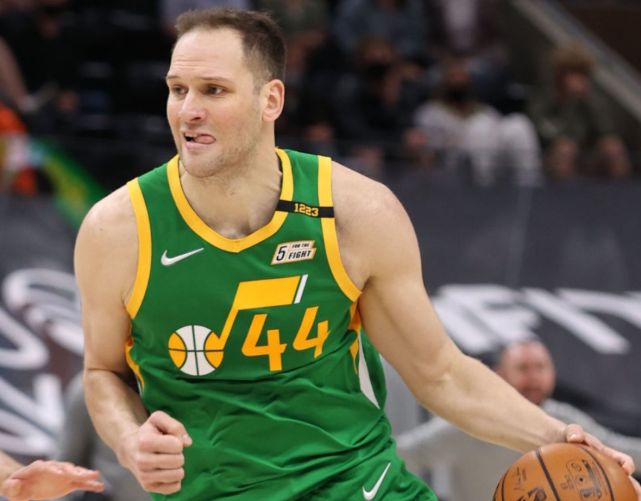 开云手机平台-从清晨波士顿凯尔特人调整名单以备法甲到纽卡斯尔迎荷甲关键赛,赛后犹他爵士调整名单以备欧篮联