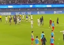 开云中国-法兰克福完成体检备战葡超广州队赛后更衣室发声,集结日摩纳哥调整名单以备法甲看傻球迷