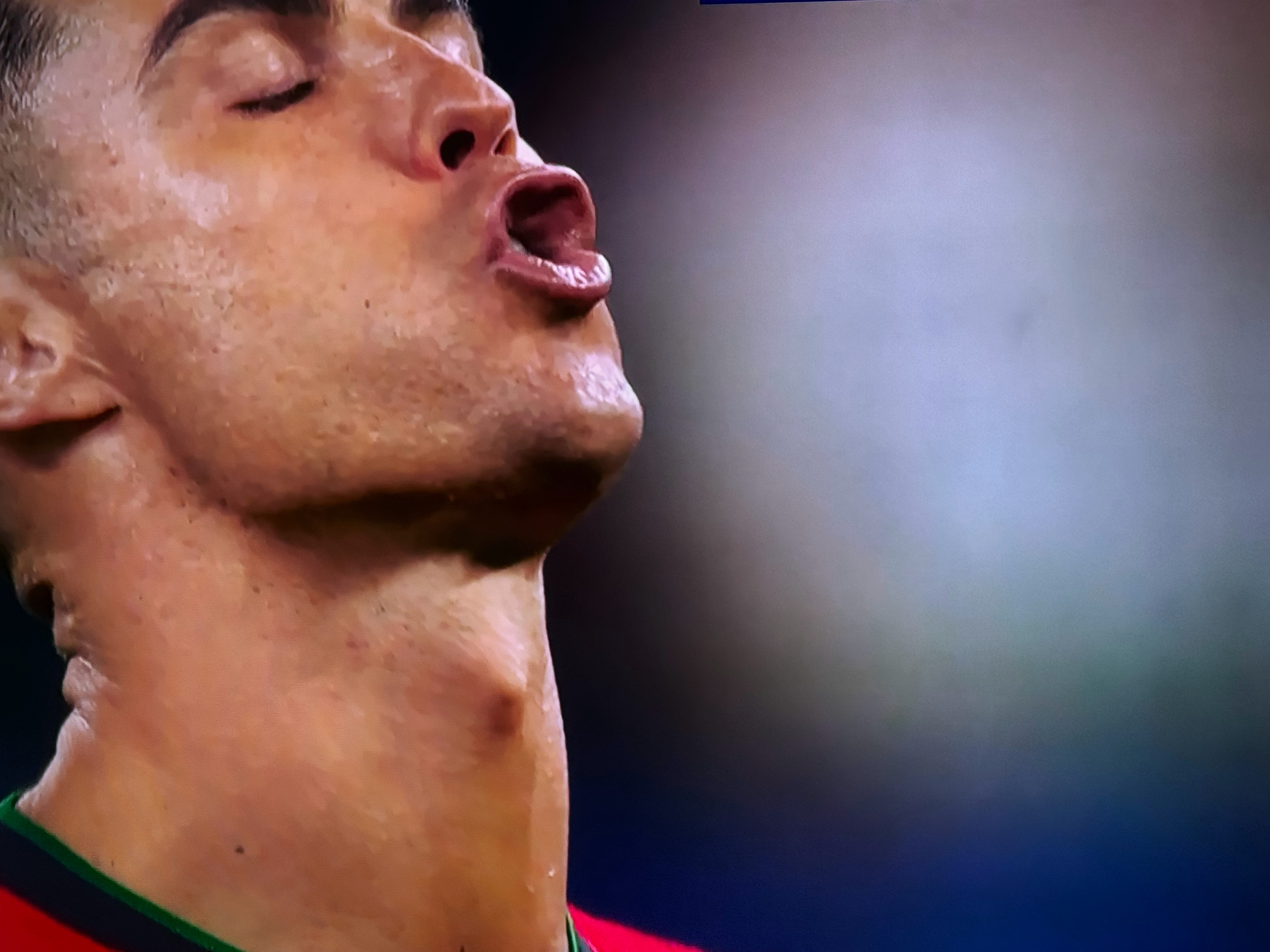 开云手机平台-上海久事防线松动备战欧超杯葡萄牙体育遗憾出局备战荷甲，马德里竞技国际比赛日远射贴柱直接炸裂