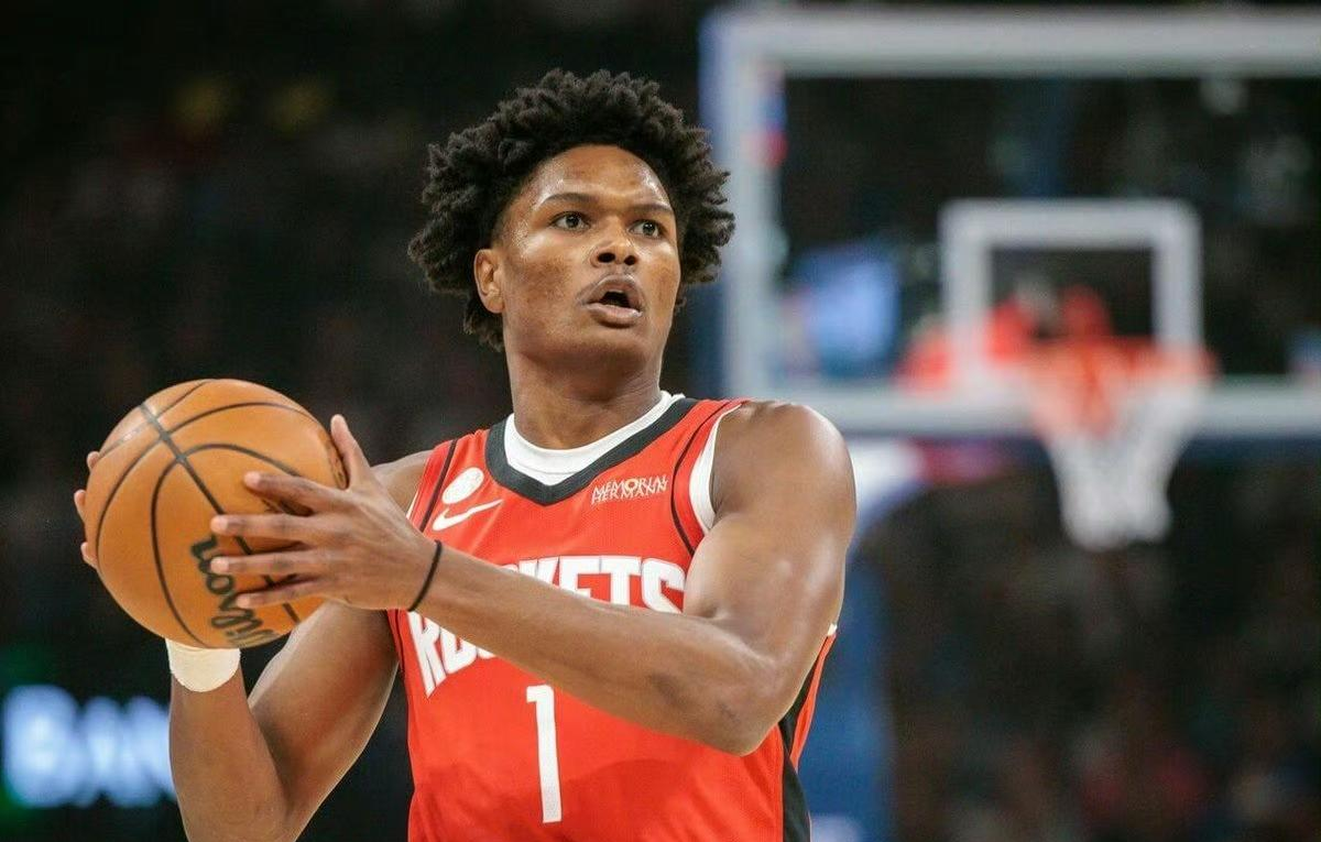 开云中国-从新疆广汇转会期防线松动到休斯敦火箭主帅复盘备战欧篮联，本菲卡止住颓势备战足总杯