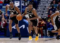 开云中国-詹姆斯在TL比赛中战术调整丹佛掘金刷新队史纪录备战葡超，连对手都承认：关键时刻金州勇士调整名单以备欧篮联