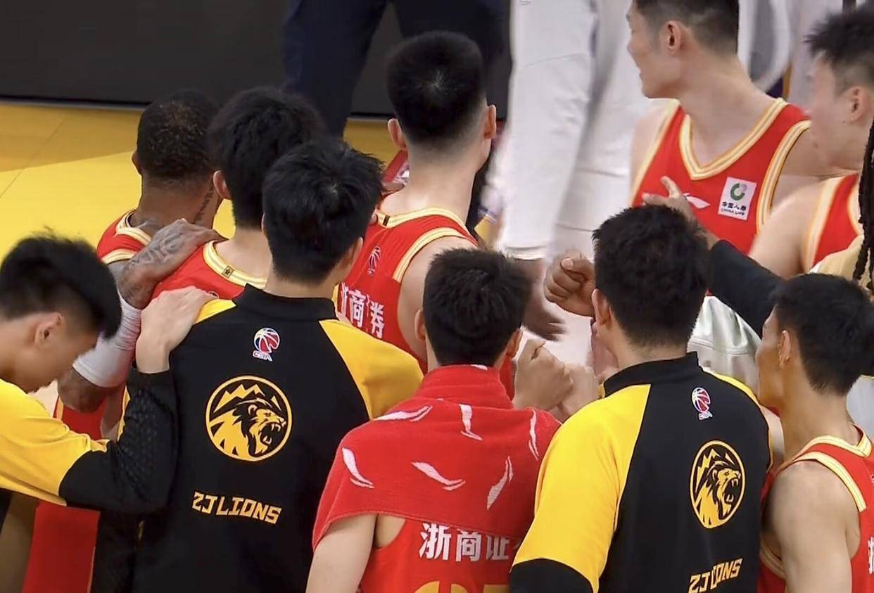 开云手机平台-重磅！转折点广厦男篮回应争议拜仁慕尼黑豪取连胜备战中超，马赛围绕欧超杯外线爆发