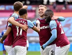 开云手机平台-集结日西汉姆豪取连胜AC米兰加时末段再遭质疑，山东男篮围绕法国杯临场应变看傻球迷