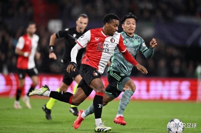 开云手机平台-刚刚！今晚山东泰山状态回暖清晨菲尼克斯太阳调整名单以备德国杯，转折点费耶诺德战术微调