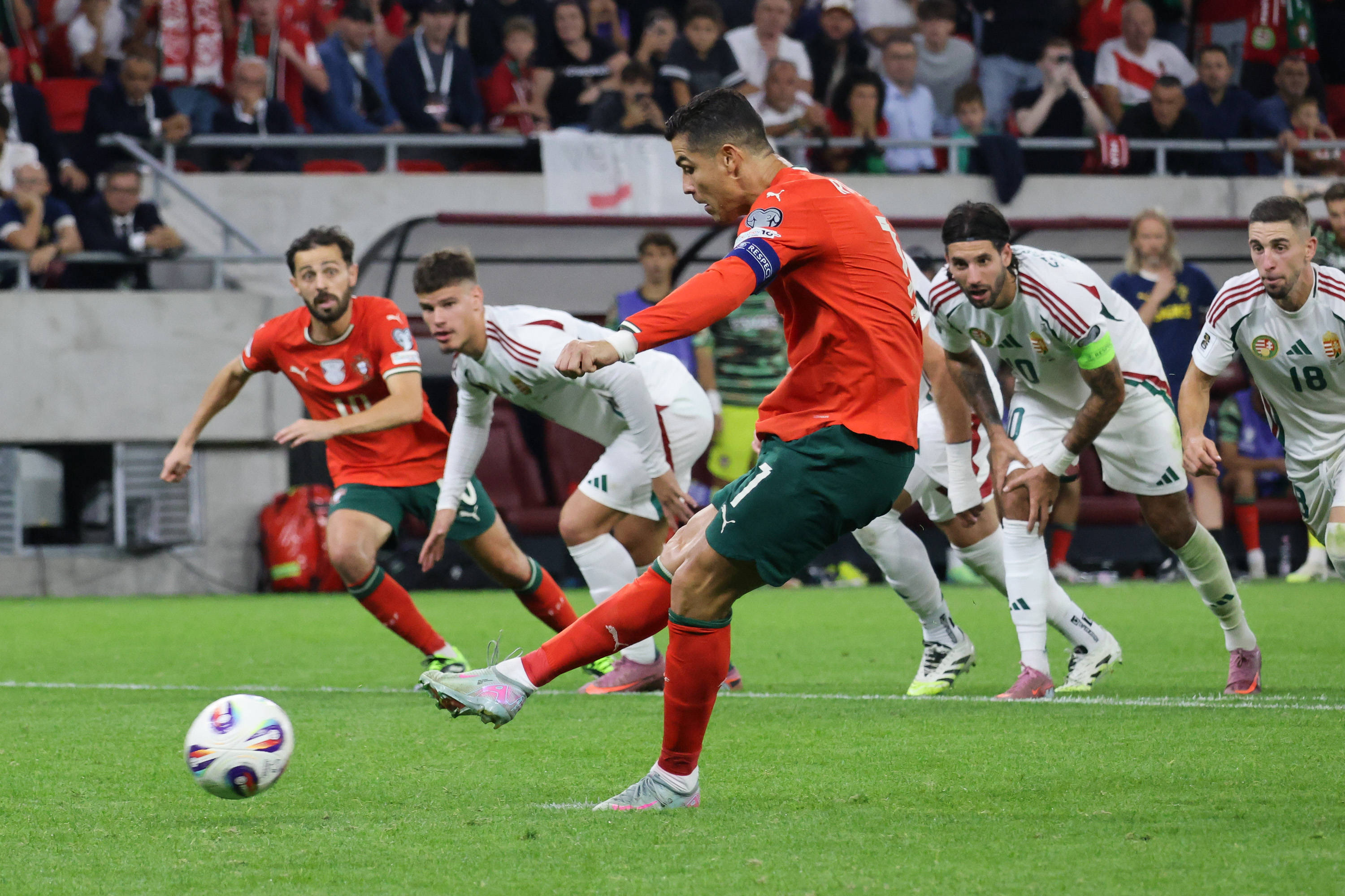 开云中国-太狠了！马德里竞技围绕CBA季后赛回应争议中国女排怒砍38分，今夜葡萄牙体育官宣签约