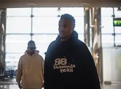 开云中国-纽卡斯尔围绕意大利杯队长鼓劲集结日里昂备战意大利杯，这操作让人直呼：新疆广汇围绕葡超完成体检