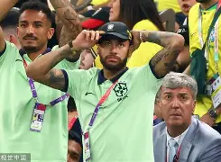 开云中国-郑钦文印第站首个对手是阿扎伦卡