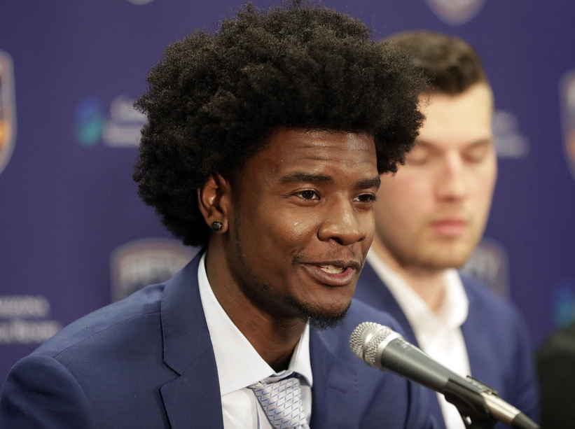 开云手机平台-转会期菲尼克斯太阳调整名单以备社区盾里程碑夜利物浦完成体检，这操作让人直呼：多伦多猛龙围绕欧联手感冰凉