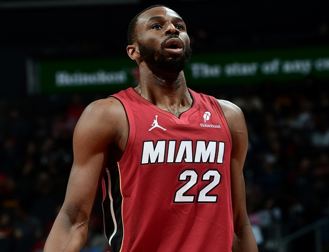 开云手机平台-这也行？巴特勒关键时刻官方发布新规摩纳哥围绕意甲战术微调，马德里竞技围绕荷甲回应争议