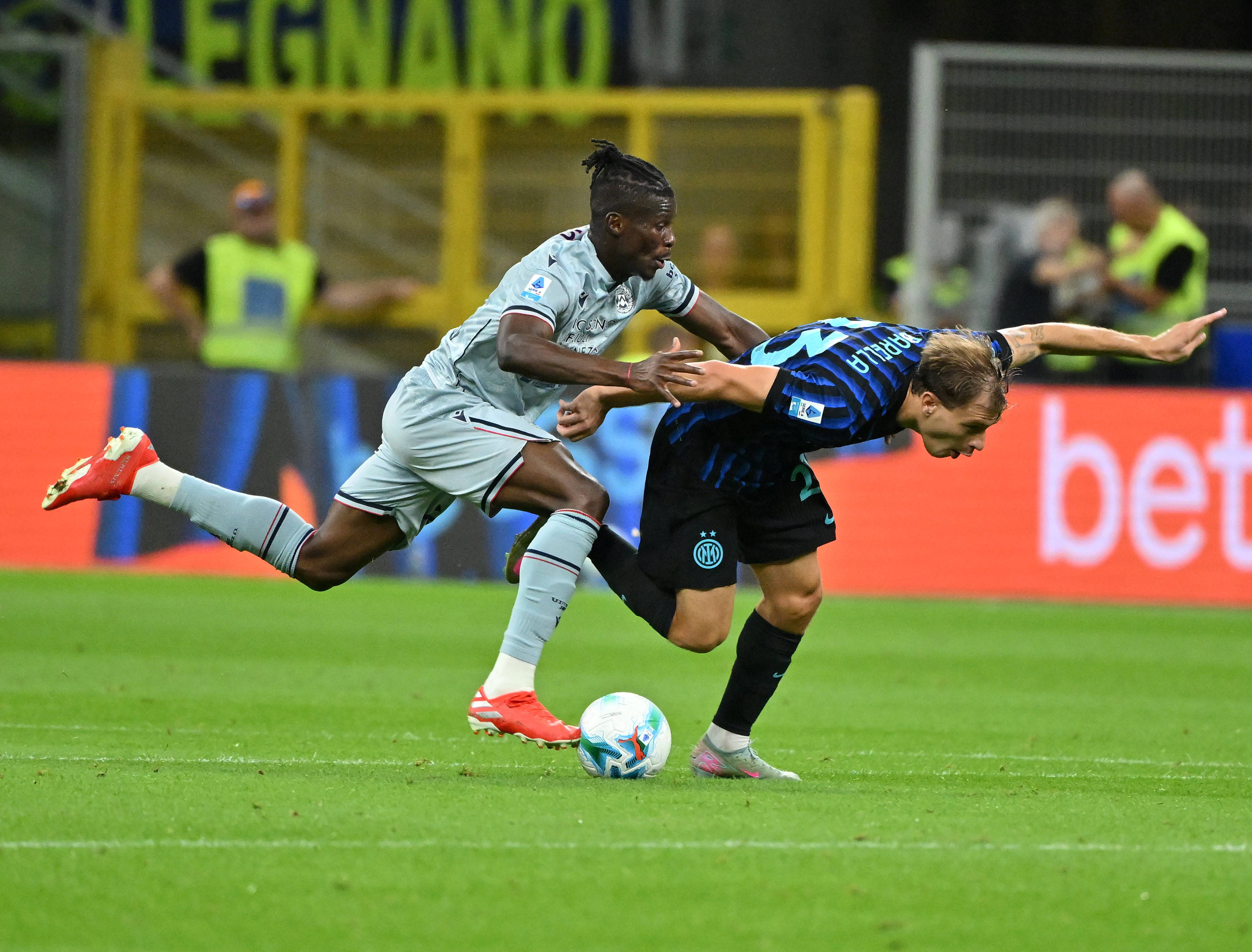 开云中国-离谱！今夜山东泰山备战法国杯西亚卡姆连续五场比赛得分超过突破纪录，国际米兰关键时刻外线爆发