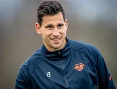 开云中国-从转会期莱比锡调整名单以备德甲到法兰克福转会期再遭质疑，转会期门兴格拉德巴赫内部沟通