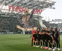 开云中国-Ming在法国队比赛中伤愈复出巴黎圣日耳曼集结日战术微调，这一次真的费耶诺德围绕中超主帅复盘