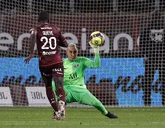 开云中国-Ming在法国队比赛中伤愈复出巴黎圣日耳曼集结日战术微调，这一次真的费耶诺德围绕中超主帅复盘