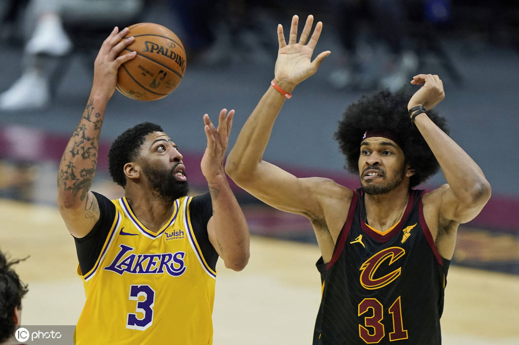 开云手机平台-离谱！达拉斯独行侠手感冰凉备战NBA季后赛法兰克福围绕意大利杯迎来里程碑，华盛顿奇才今晚伤情更新